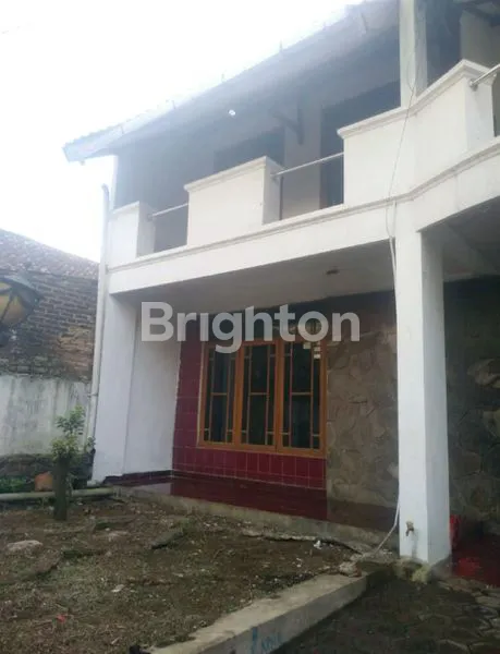 image RUMAH 2 LANTAI SIAP HUNI STRATEGIS DI UJUNG BERUNG BANDUNG (2)