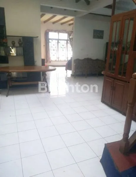 image RUMAH 2 LANTAI SIAP HUNI STRATEGIS DI UJUNG BERUNG BANDUNG (4)