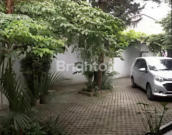 image RUMAH IDAMAN JAKARTA SELATAN! SHM, SIAP HUNI DAN LOKASI STRATEGIS  (5)