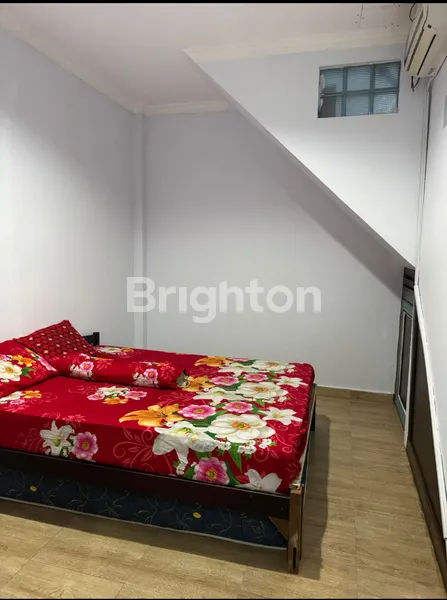 image DIJUAL HUNIAN EKSKLUSIF 2 LANTAI DILOKASI EMAS DENGAN AKSES JALAN LUAS NYAMAN DAN STRATEGIS (4)