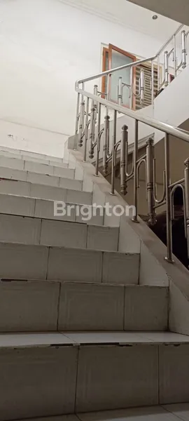 image RUMAH SURABAYA PUSAT LOKASI STRATEGIS DEKAT PENGADILAN NEGERI, DEKAT RAYA TUNJUNGAN (5)