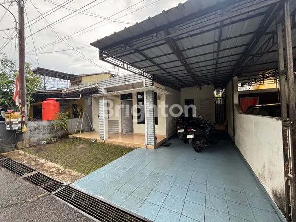 image RUMAH KOMPLEKS PARIS ROYAL RESIDENCE DENGAN ONE GATE SYSTEM 24 JAM (2)