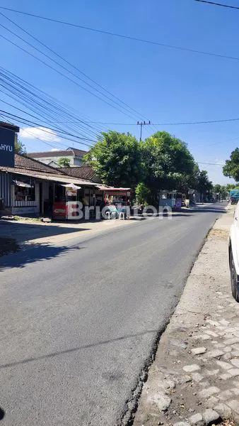 image TANAH HOEK DI PASAR CANGKRING PONGGOK BLITAR (3)