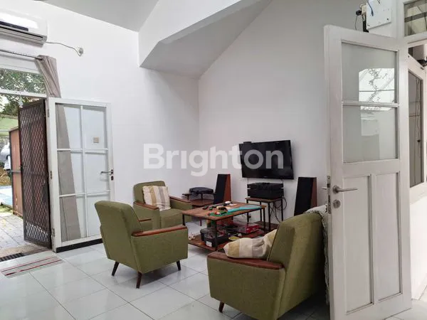 image RUMAH 2 LANTAI FULL FURNISH KEMANG JAKARTA SELATAN (5)