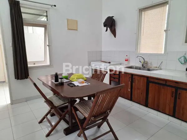 image RUMAH 2 LANTAI FULL FURNISH KEMANG JAKARTA SELATAN (4)