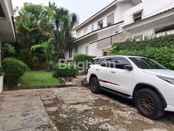 image RUMAH 2 LANTAI FULL FURNISH KEMANG JAKARTA SELATAN (1)