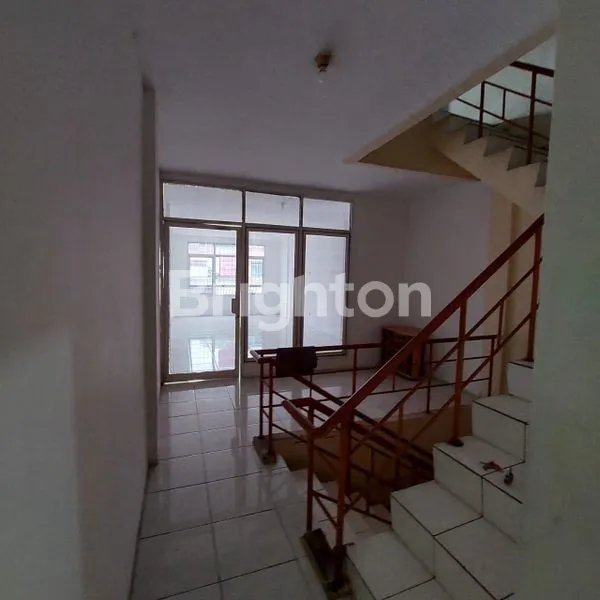 image STRATEGIS  UNTUK USAHA.. RUKO PERMATA PALEM (2)