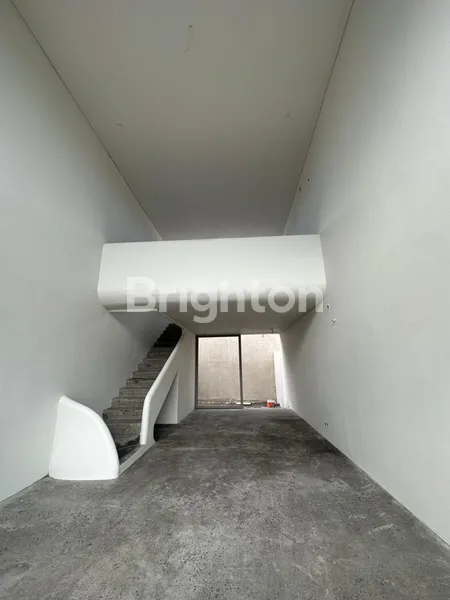 image RUKO DISEWAKAN – LOKASI STRATEGIS DEKAT PANTAI LYMA, PERERENAN (3)