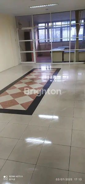 image RUKO 41/2 LANTAI DISEWAKAN JALAN TIANG BENDERA TAMBORA JAKARTA BARAT (3)