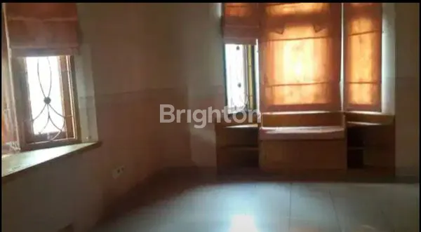 image RUMAH HOOK PREMIUM STRATEGIS DI KEMBANGAN BARU. (4)