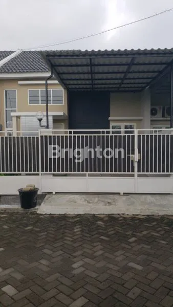 image ALANA REGENCY DEKAT KOLAM RENANG ADA AC DAN KITCHEN SET (2)