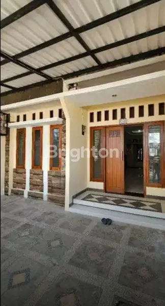 image RUMAH CANTIK DAN MEWAH 2 LT DI JOGLO. (1)