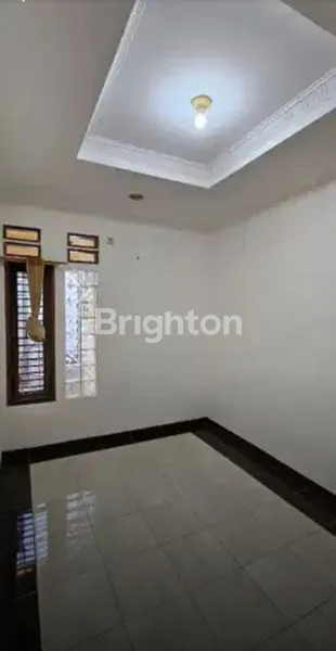 image RUMAH CANTIK DAN MEWAH 2 LT DI JOGLO. (8)