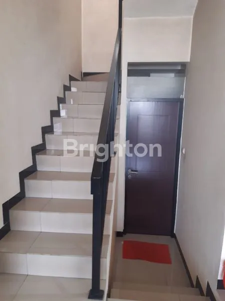 image RUMAH 2 LANTAI TAMAN KOPO INDAH 5 SHERWOOD (3)