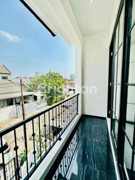 image BRAND NEW HOUSE NUSA LOKA BSD – FOR SALE (5)
