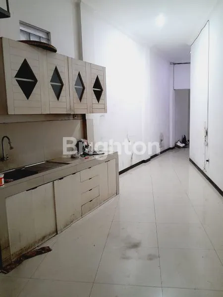 image RUMAH SIAP HUNI DENGAN KITCHEN SET MINIMALIS DI MEKAR WANGI BANDUNG (5)