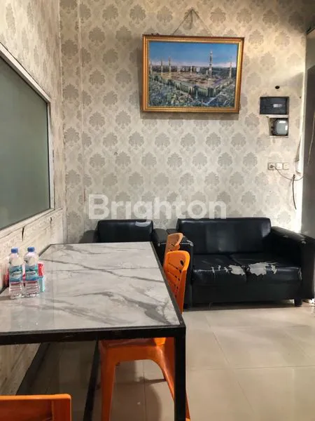 image JUAL RUKO 3 LANTAI DIPINGGIR JALAN SANGAT CUAN (5)