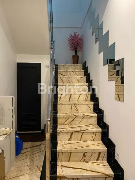 image \\UD83C\\UDFE1 DI JUAL RUMAH MEWAH 4LT FULL MARMER (7)