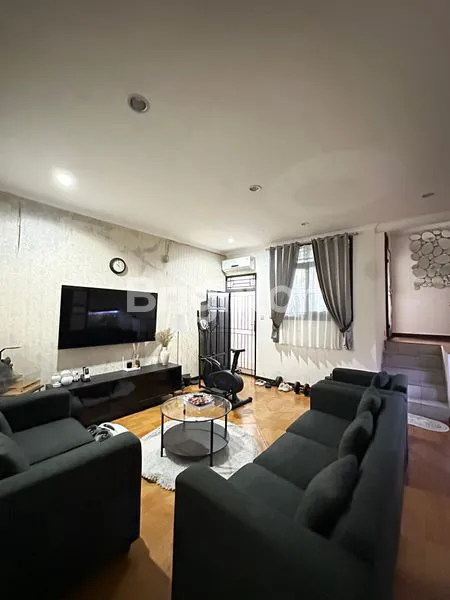 image RUMAH KOST 3 LANTAI + 2 RUKO STRATEGIS DI BARANANGSIANG BOGOR (2)