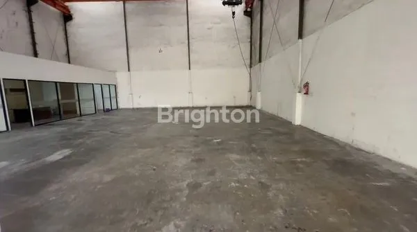 image DIJUAL GUDANG 2 LANTAI + KANTOR, KAPUK PETERNAKAN, JAKARTA UTARA, 436 M², AKSES KONTAINER – JUAL 11M / SEWA 600JT (6)