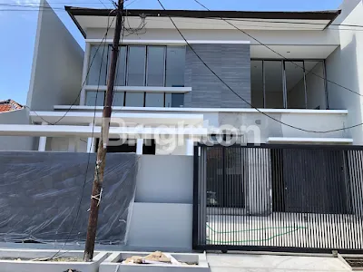 image RUMAH CANTIK BARU GRESS MANYAR TIRTOYOSO (1)