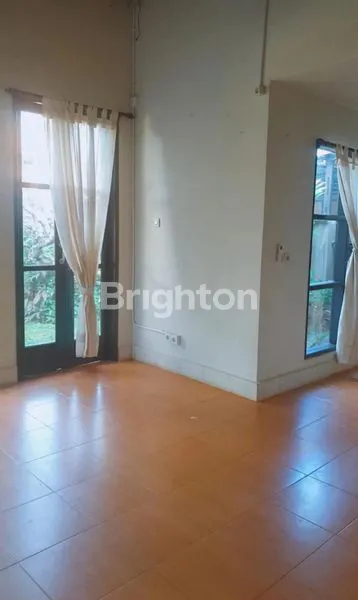 image RUMAH LUAS DENGAN KOLAM RENANG DI SANUR <br />
 (7)