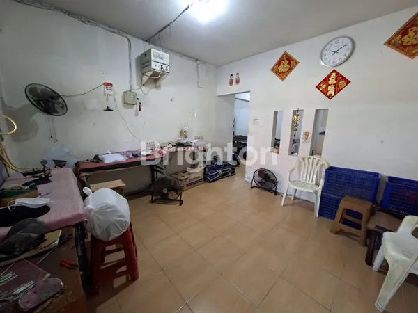 image RUMAH 2 LANTAI KAVLING POLRI DENGAN CARPORT 2 MOBIL ROW JALAN 2 MOBIL DEKAT JELAMBAR JAKARTA BARAT (4)