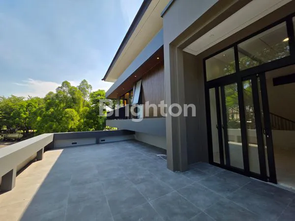 image RUMAH MEWAH, BANGUNAN MANDIRI, BSD CITY (7)