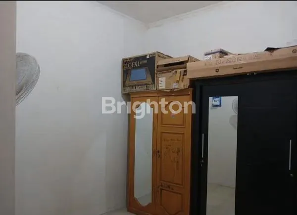 image RUMAH KAMPUNG SANGAT STRATEGIS DI CIPONDOH TANGERANG (3)