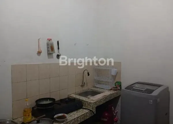 image RUMAH KAMPUNG SANGAT STRATEGIS DI CIPONDOH TANGERANG (5)