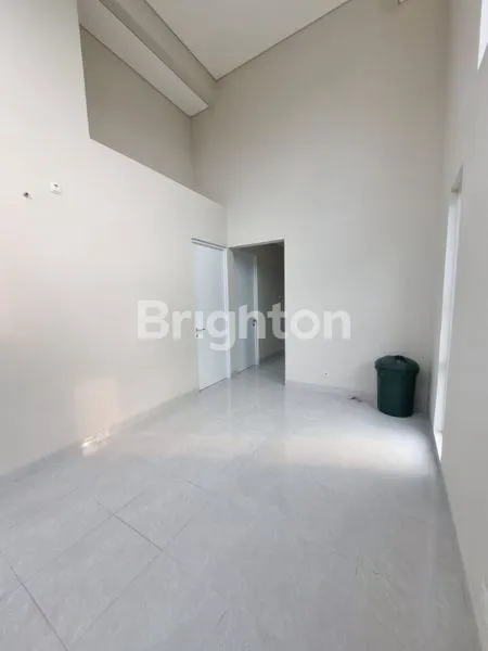 image DIJUAL RUMAH HOEK / HOOK PARAMOUNT PETALS CLUSTER CANNA ,NEW BRAND  LT 96 M² (1)