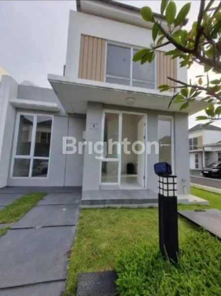 image DIJUAL RUMAH HOEK / HOOK PARAMOUNT PETALS CLUSTER CANNA ,NEW BRAND  LT 96 M² (8)