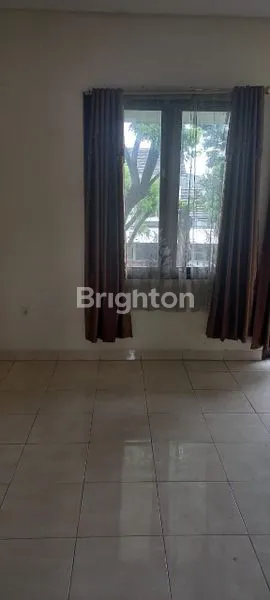 image HUNIAN TROPIS MODERN DI JABABEKA 2<br />
TROPICANA RESIDENCE – 2 LANTAI, SHM, HARGA FLEKSIBEL! (6)