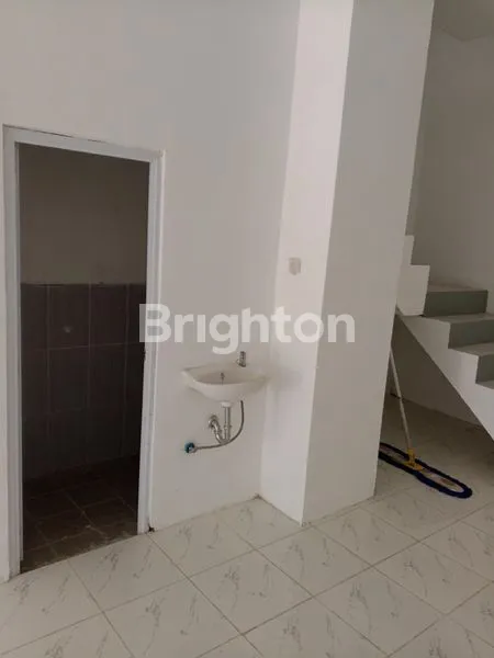 image RUKO 2 LANTAI DI LOKASI PREMIUM DI JUAL (6)