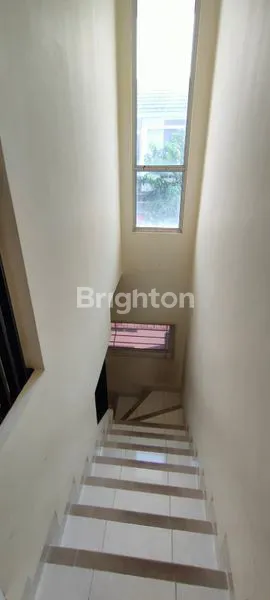 image RUMAH CLUSTER MARTINEZ SUMMARECON SERPONG SIAP HUNI (7)