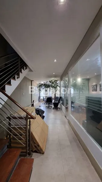 image RUKO RAPI&SIAP HUNI DI GREEN VILLE. SEMI FURNISHED. BANGUNAN 3,5 LANTAI  (4)