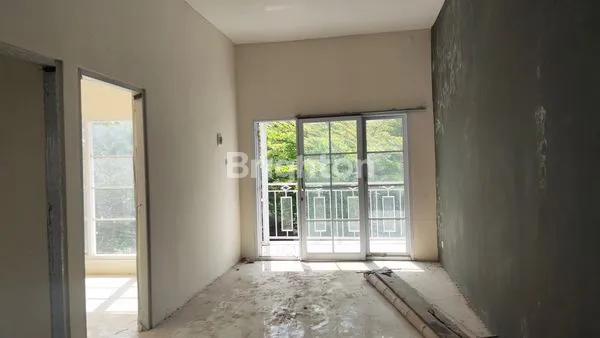 image RUMAH BARU 2 LANTAI DI RAYA CITRA HARMONI GEMPOLAN GURAH KEDIRI (8)