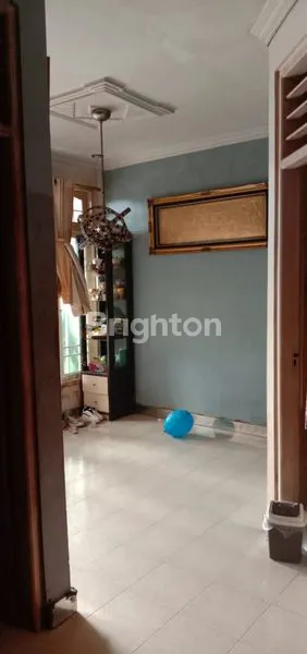 image RUMAH TINGGAL 2 LANTAI DI PEMUKIMAN TENGAH KOTA SAMARINDA (3)