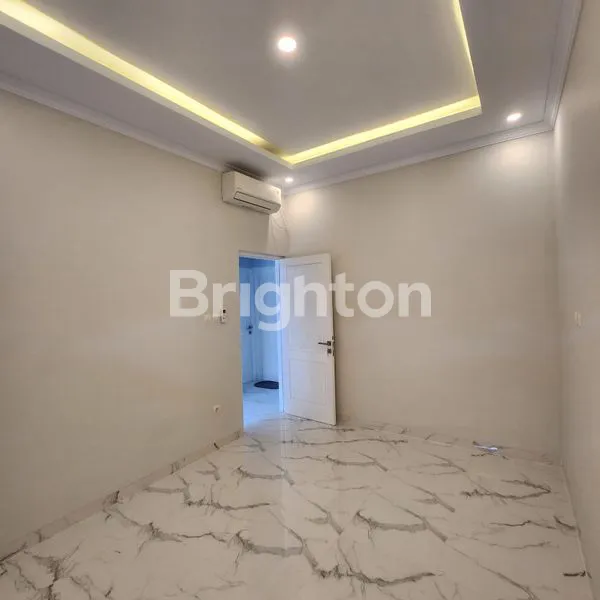 image RUMAH CLUSTER 3 LANTAI MODERN – JAGAKARSA, READY HUNI (6)