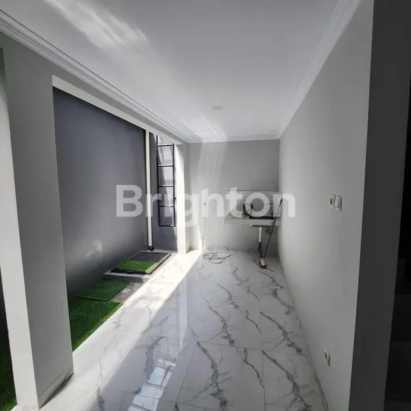 image RUMAH CLUSTER 3 LANTAI MODERN – JAGAKARSA, READY HUNI (3)