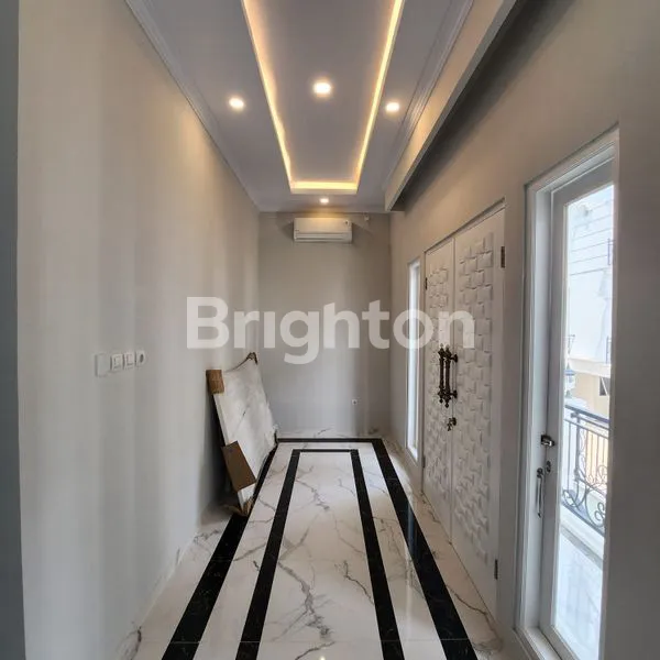 image RUMAH CLUSTER 3 LANTAI MODERN – JAGAKARSA, READY HUNI (4)