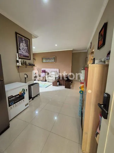 image RUMAH DI KENCANA LOKA BSD CITY TANGERANG SELATAN (2)