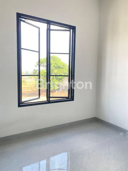 image RUMAH MEWAH 2 LANTAI SCANDINAVIAN DEKAT TOL KUKUSAN - DEPOK (7)