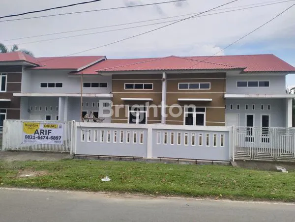 RUMAH NYAMAN LUAS 2 LANTAI SIAP HUNI, BEBAS BANJIR DI BAGELEN TEBING TINGGI