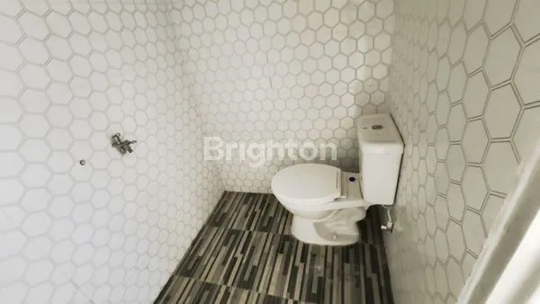 image RUMAH BARU MINIMALIS HUK DEPAN TAMAN DI GADING GRIYA LESTARI 2 LANTAI  (5)