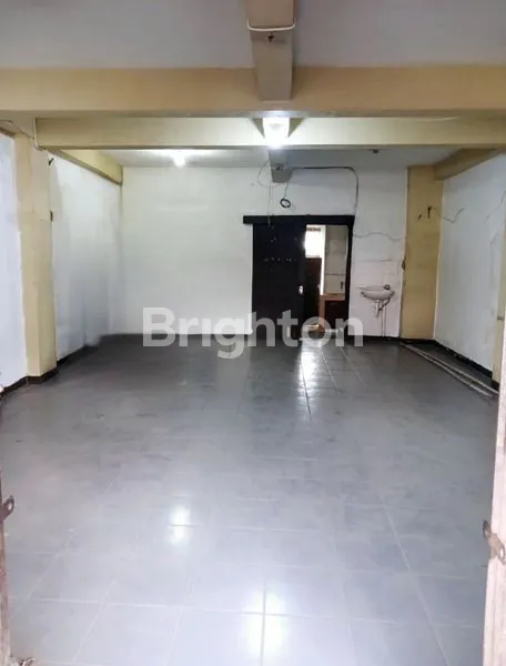 image RUKO 3 LANTAI LOKASI STRATEGIS DI MAINROAD CIKUTRA BANDUNG (1)