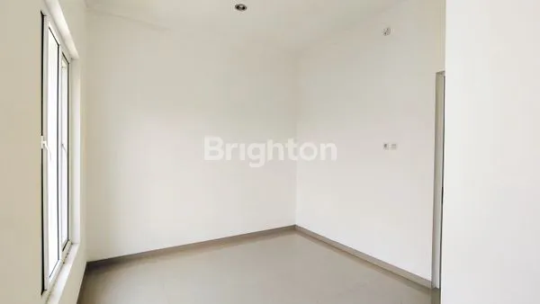 image RUMAH BARU MINIMALIS DEPAN TAMAN DI GADING GRIYA LESTARI 2 LANTAI (7)