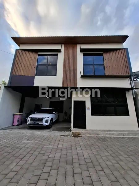 SINGLE-FLOOR COMMERCIAL UNIT FOR RENT IN GUNUNG SALAK — SHARED KITCHEN & BATHROOM INCLUDED