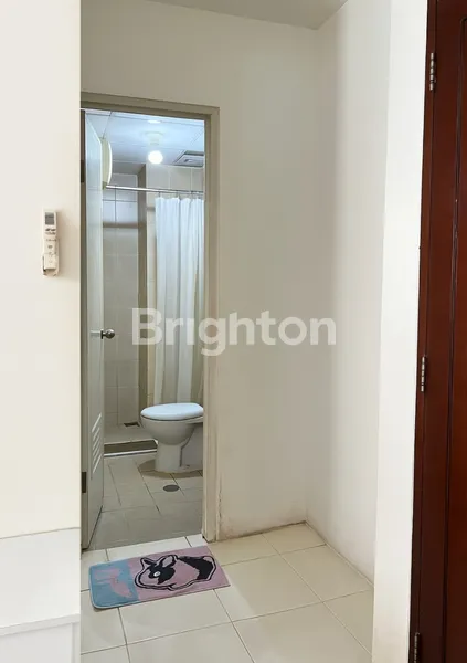 image APARTEMEN MEDITERANIA GARDEN RESIDENCES 2, TOWER HELICONIA, LANTAI 15. TANJUNG DUREN, JAKARTA BARAT. 2 BEDROOM. VIEW KOLAM RENANG. FULL FURNISHED (4)