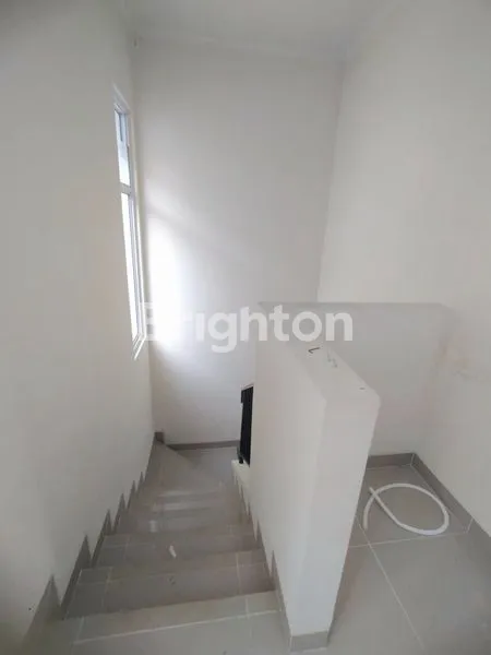 image RUMAH SUMMARECON DI GADING SERPONG  (4)